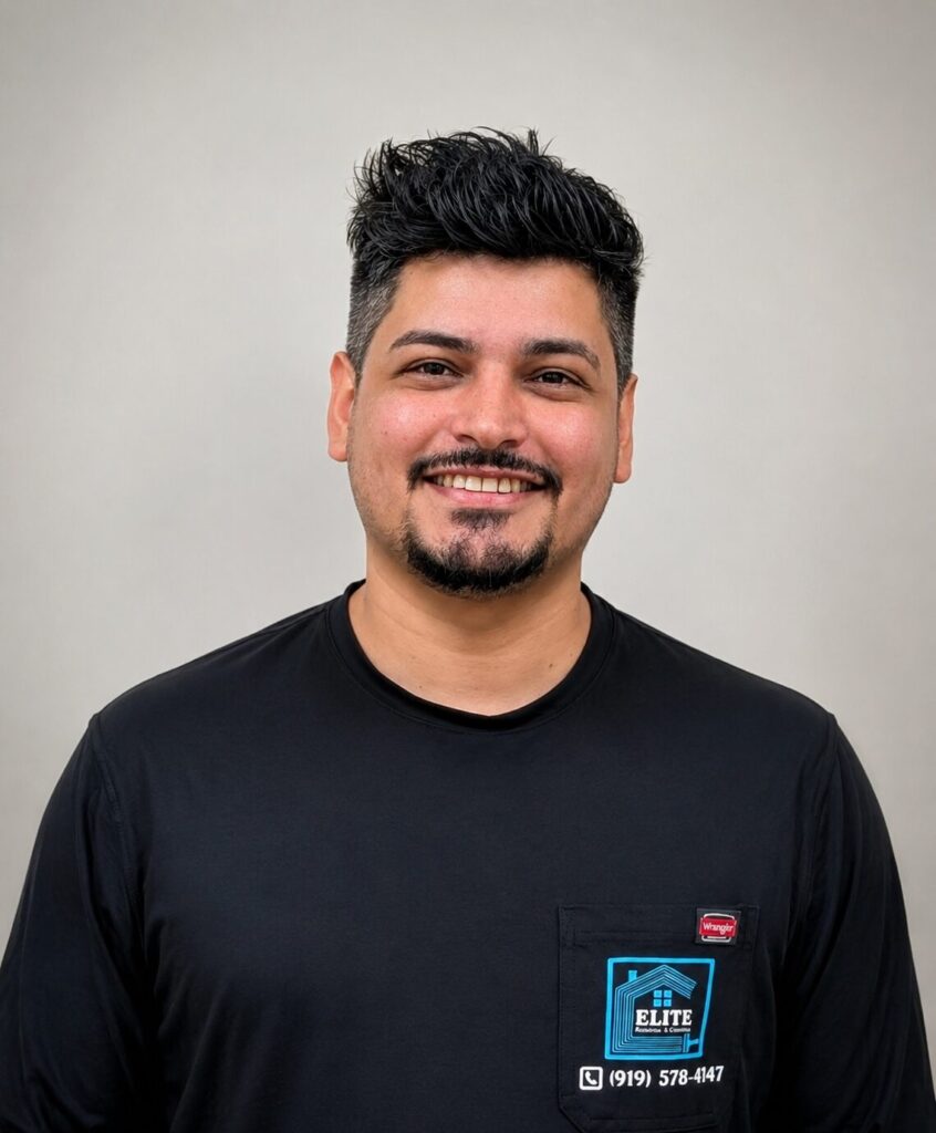 Enrique Flores